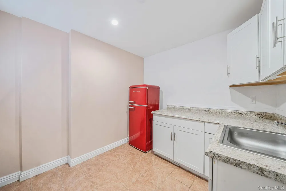 3 Otsego Avenue Dix Hills, NY 11746