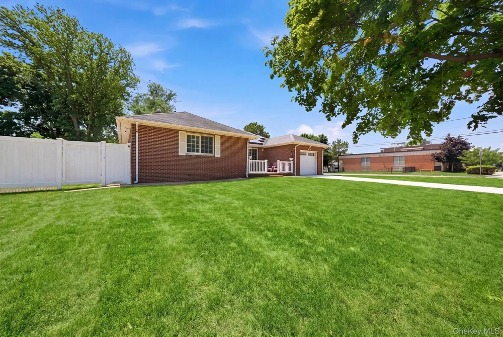 32 Lake Avenue Deer Park, NY 11729