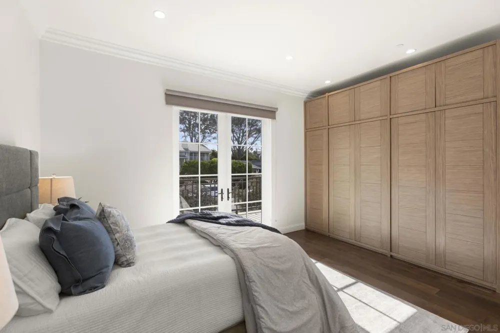 13995 Mira Montana Dr Del Mar, CA 92014
