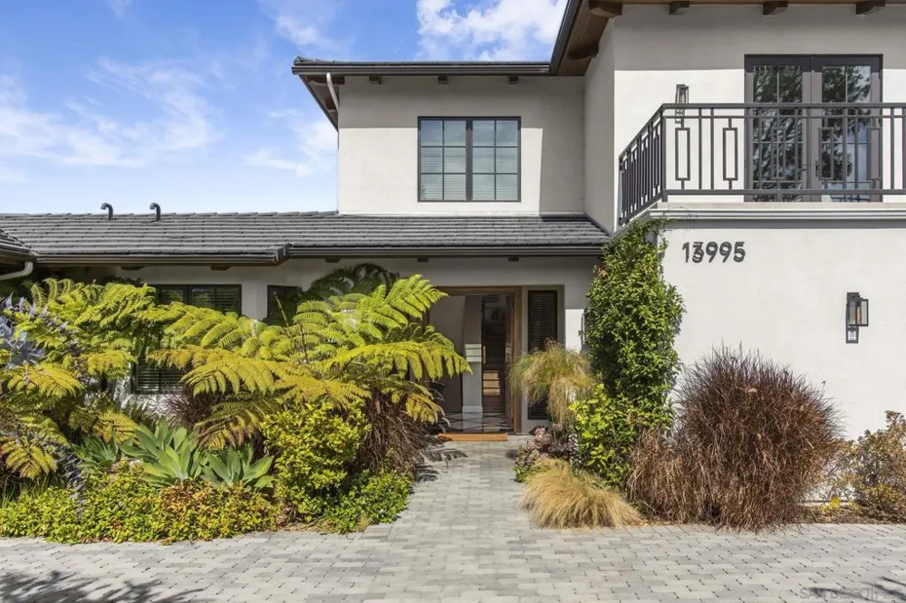 13995 Mira Montana Dr Del Mar, CA 92014