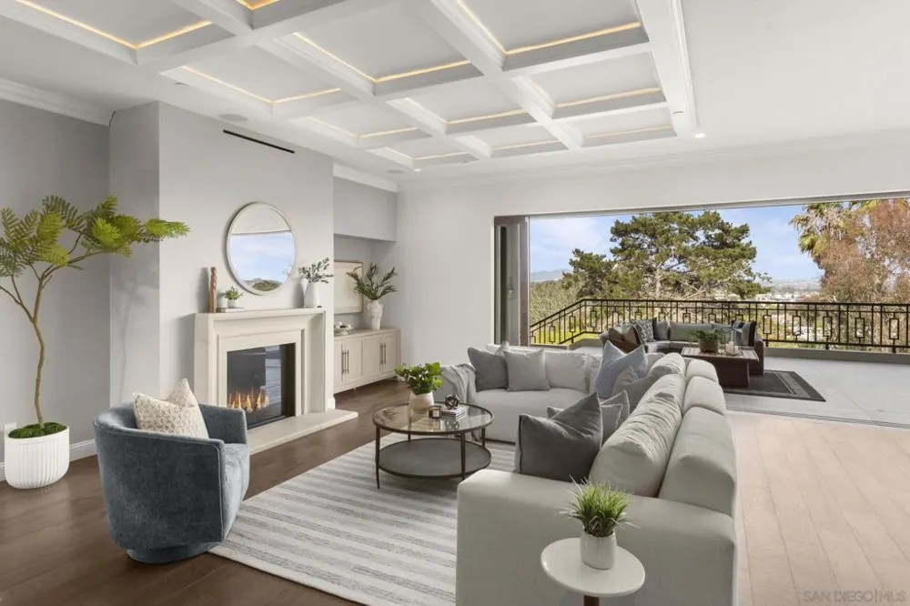 13995 Mira Montana Dr Del Mar, CA 92014