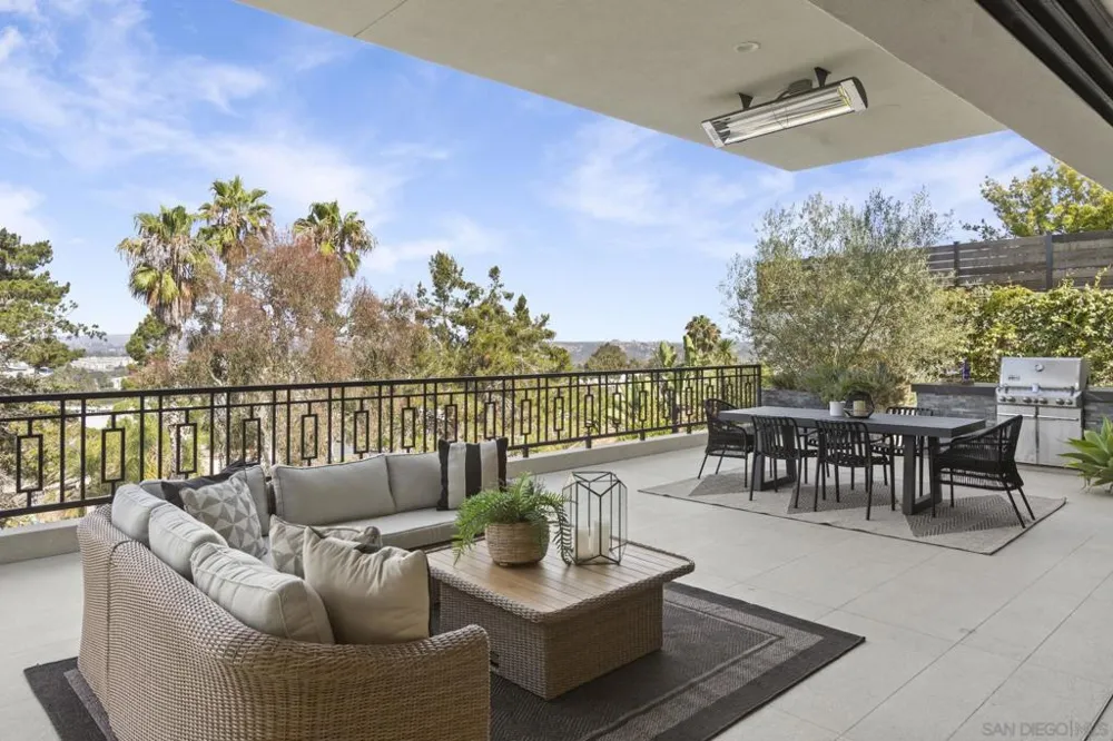 13995 Mira Montana Dr Del Mar, CA 92014