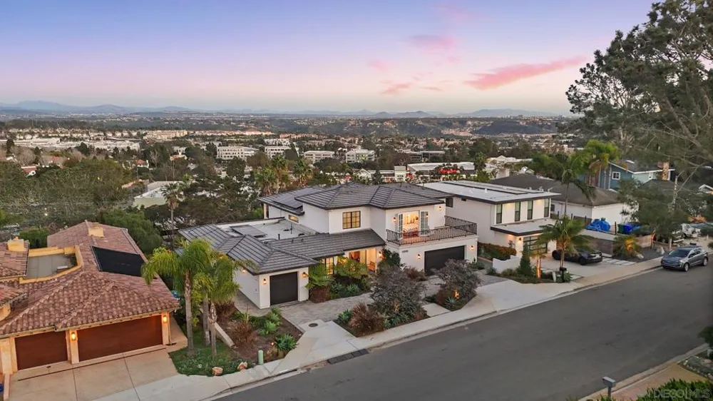 13995 Mira Montana Dr Del Mar, CA 92014