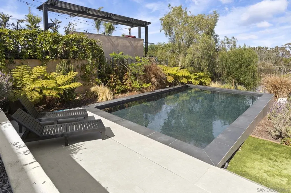 13995 Mira Montana Dr Del Mar, CA 92014