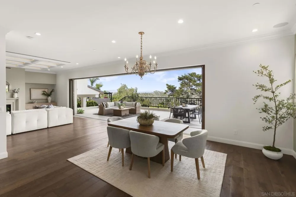 13995 Mira Montana Dr Del Mar, CA 92014
