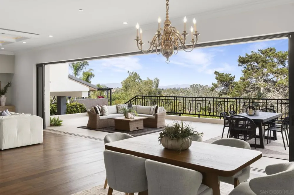 13995 Mira Montana Dr Del Mar, CA 92014