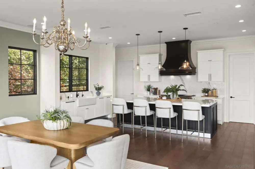 13995 Mira Montana Dr Del Mar, CA 92014