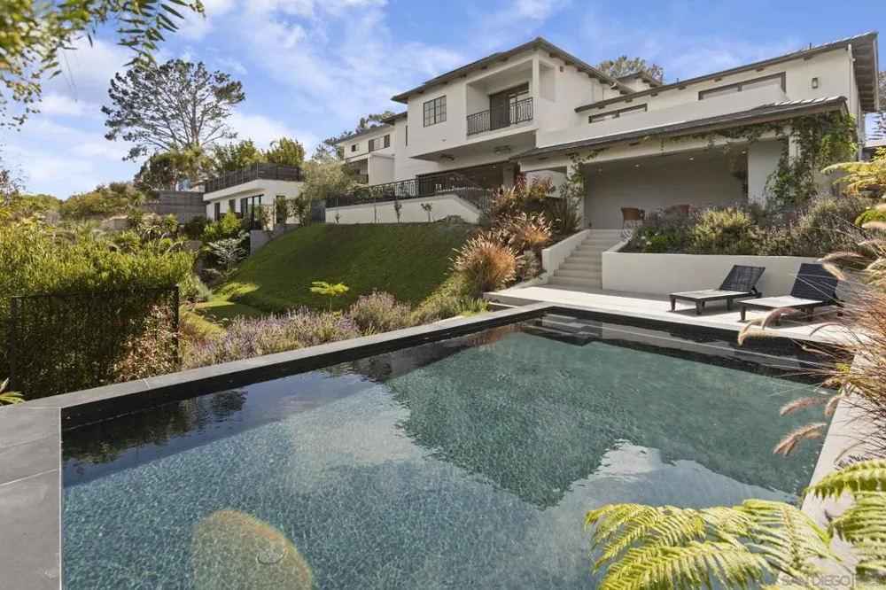 13995 Mira Montana Dr Del Mar, CA 92014