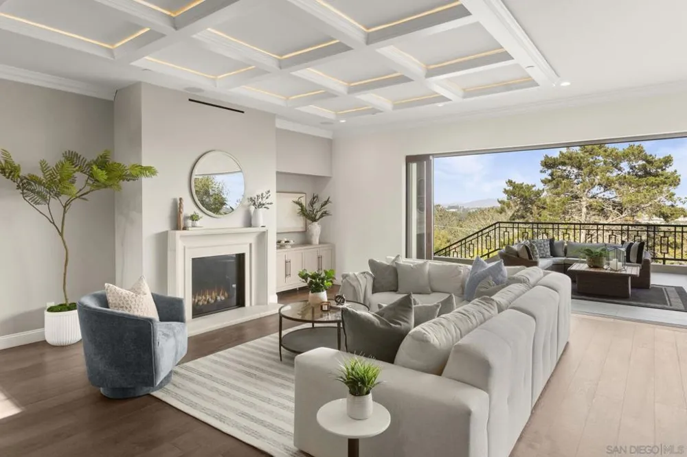 13995 Mira Montana Dr Del Mar, CA 92014