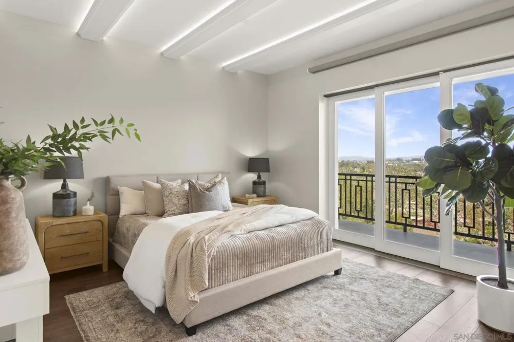 13995 Mira Montana Dr Del Mar, CA 92014