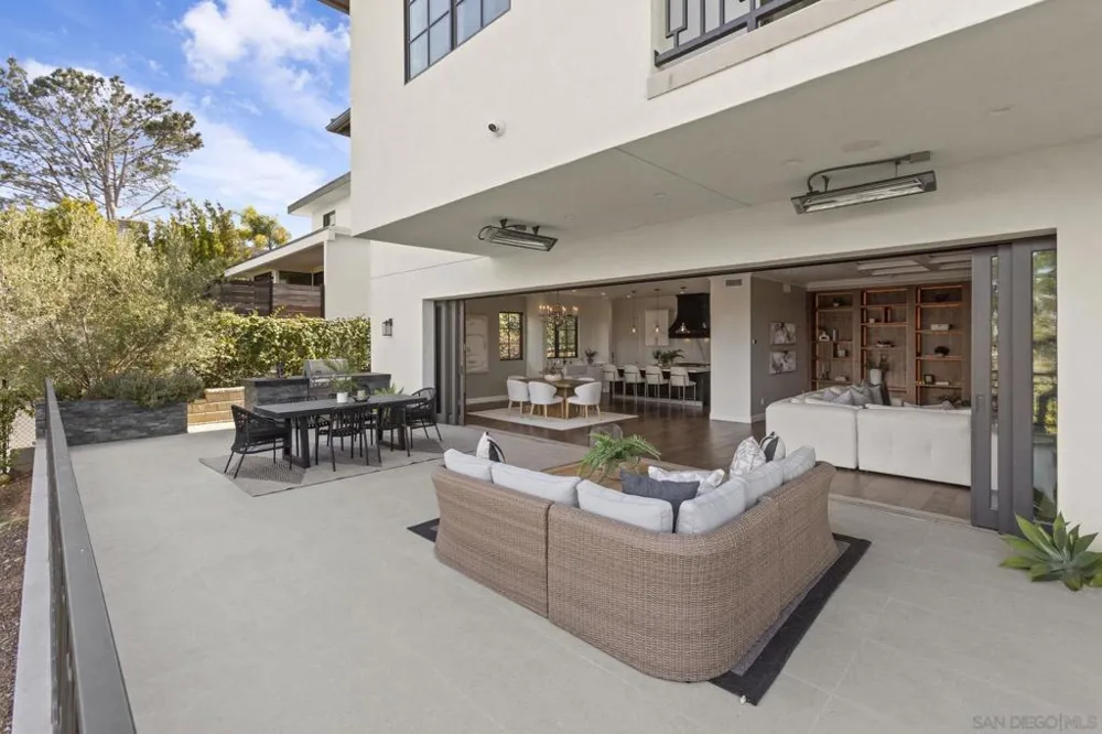 13995 Mira Montana Dr Del Mar, CA 92014
