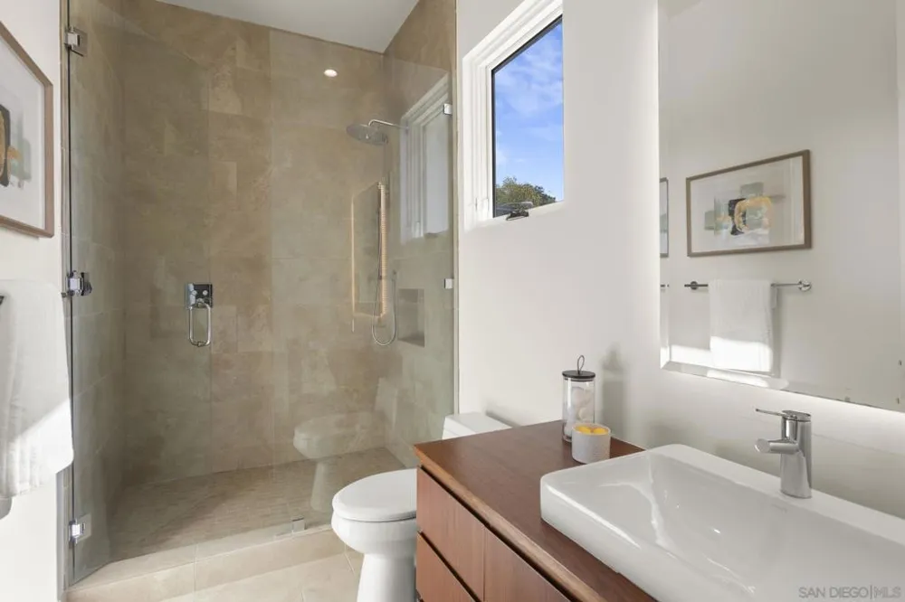 13995 Mira Montana Dr Del Mar, CA 92014