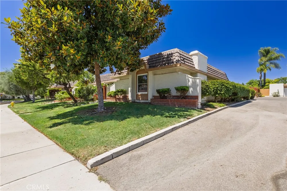 4100 Lake Harbor Lane Westlake Village, CA 91361