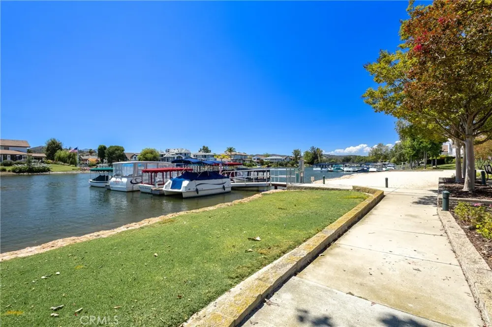 4100 Lake Harbor Lane Westlake Village, CA 91361