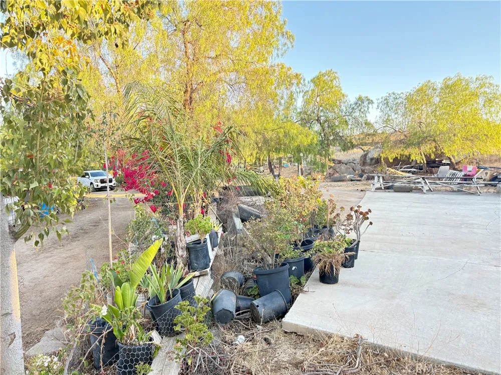 21751 Rogers Perris, CA 92570