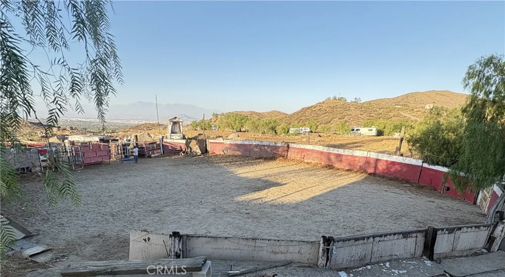 21751 Rogers Perris, CA 92570