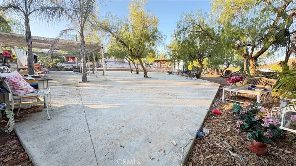 21751 Rogers Perris, CA 92570