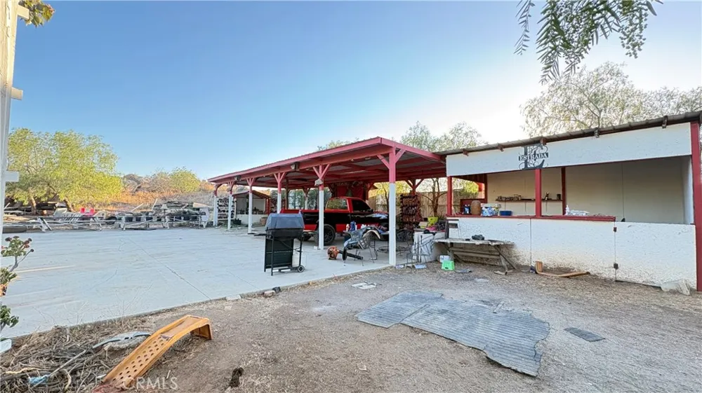 21751 Rogers Perris, CA 92570