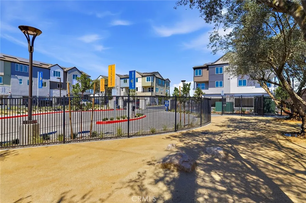 1421 E Via Acero Placentia, CA 92870