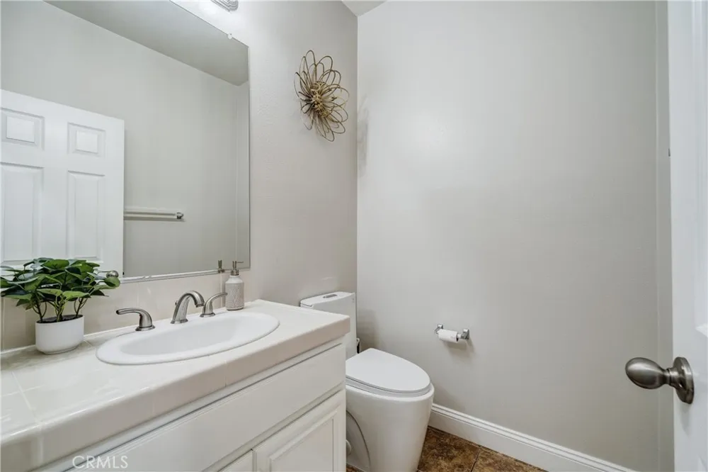 7968 Orchid Eastvale, CA 92880