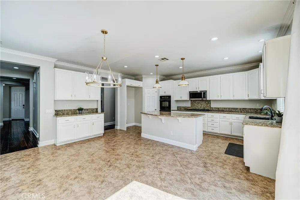 7968 Orchid Eastvale, CA 92880