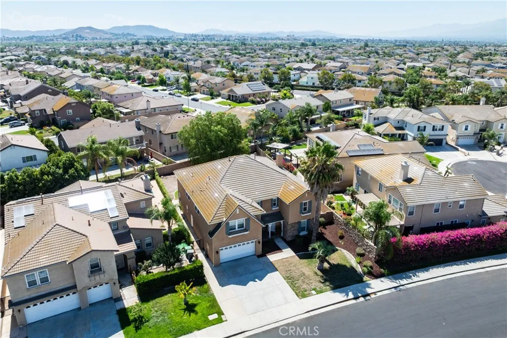 7968 Orchid Eastvale, CA 92880
