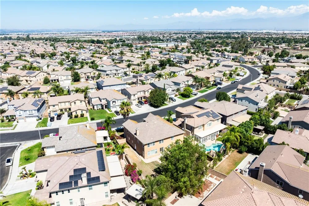 7968 Orchid Eastvale, CA 92880
