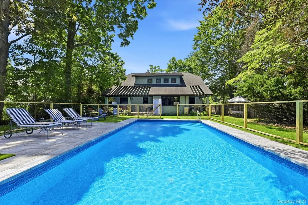 425 Maple Lane Southold, NY 11971