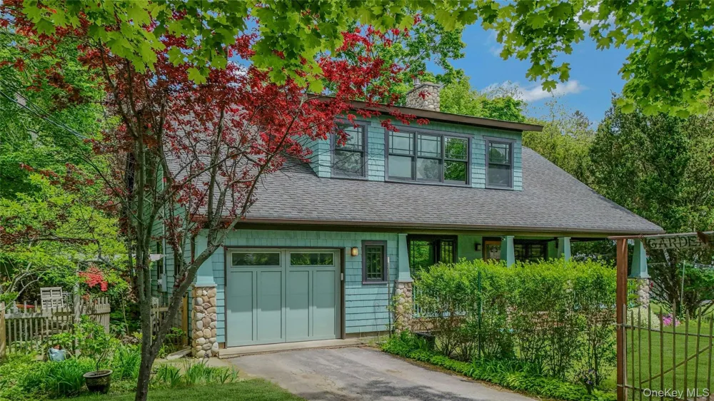 425 Maple Lane Southold, NY 11971