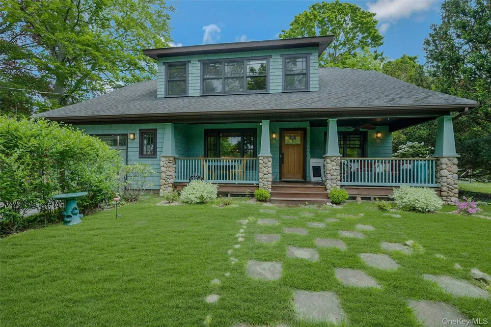 425 Maple Lane Southold, NY 11971
