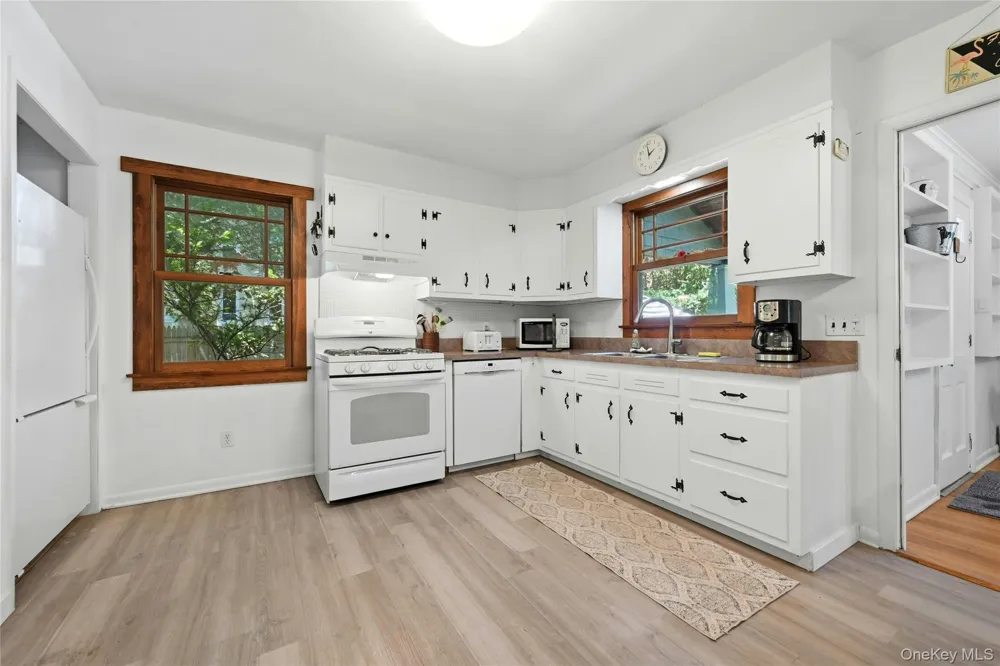 425 Maple Lane Southold, NY 11971