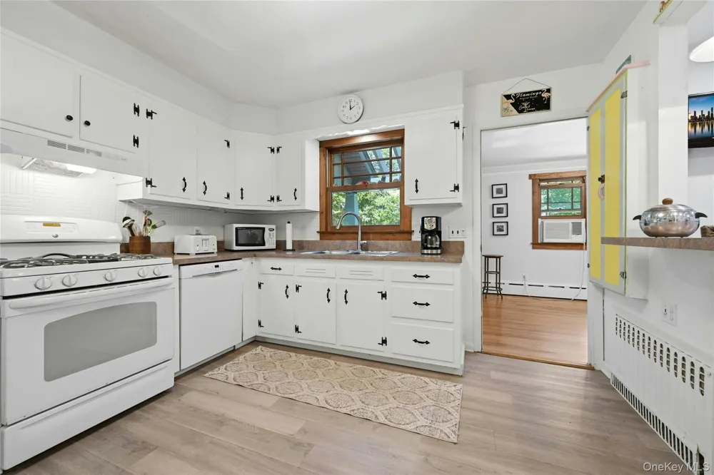 425 Maple Lane Southold, NY 11971