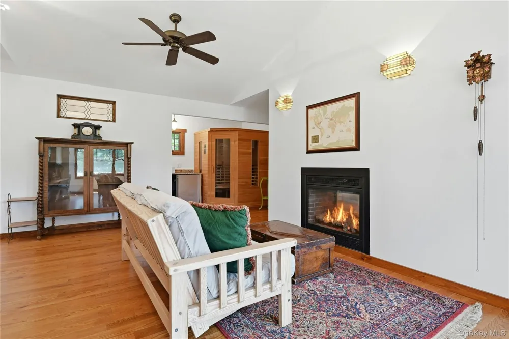 425 Maple Lane Southold, NY 11971