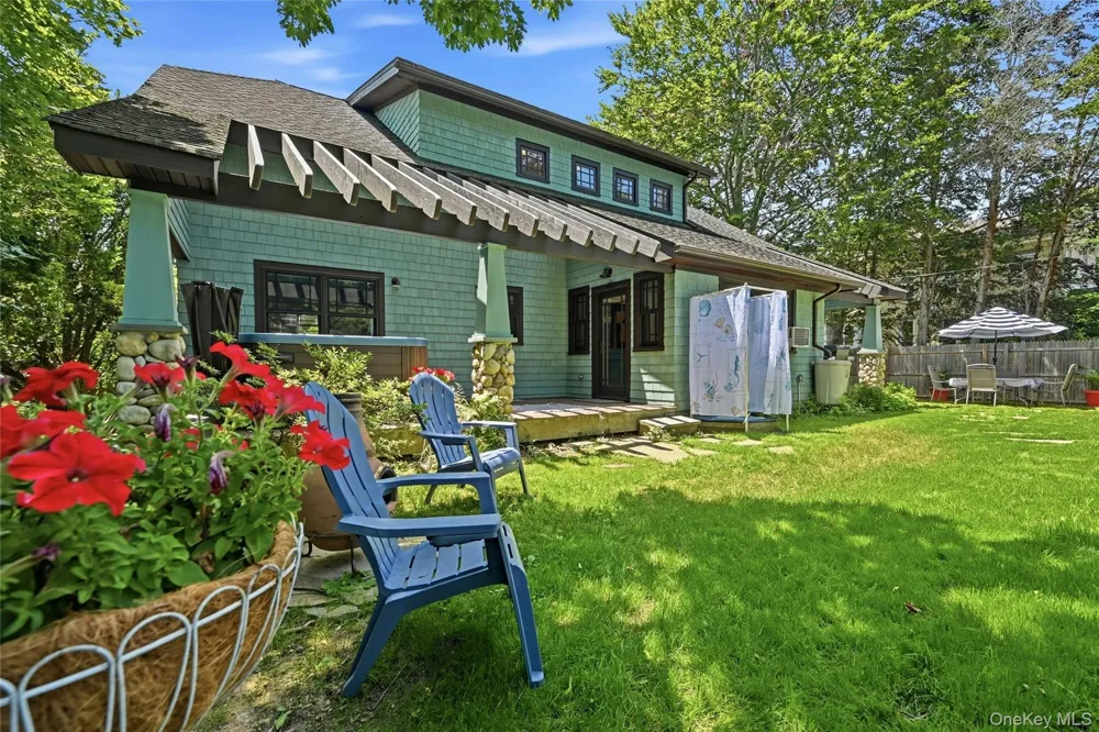 425 Maple Lane Southold, NY 11971