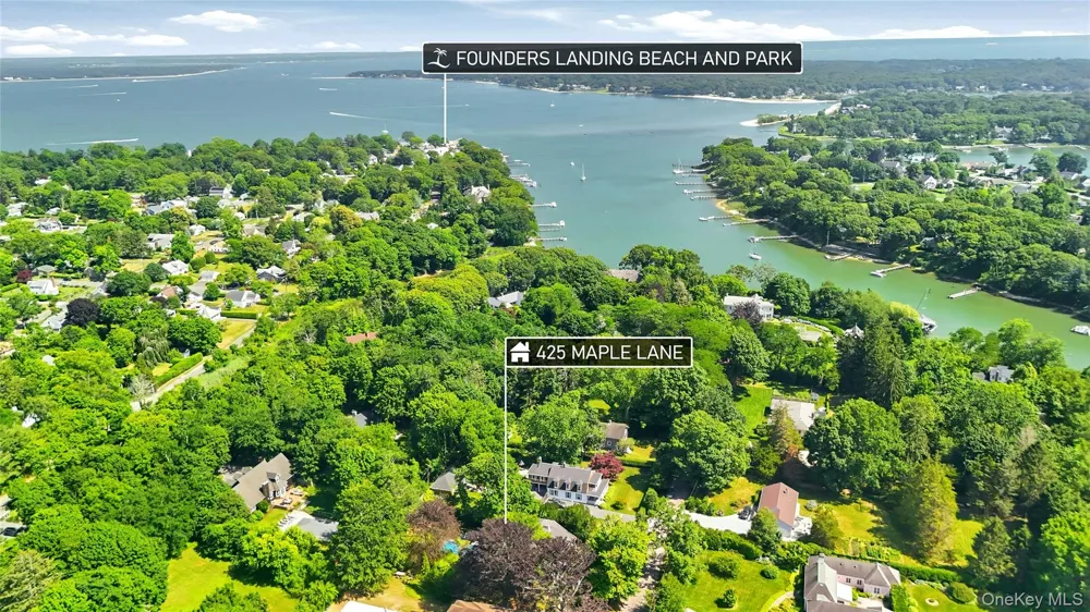 425 Maple Lane Southold, NY 11971