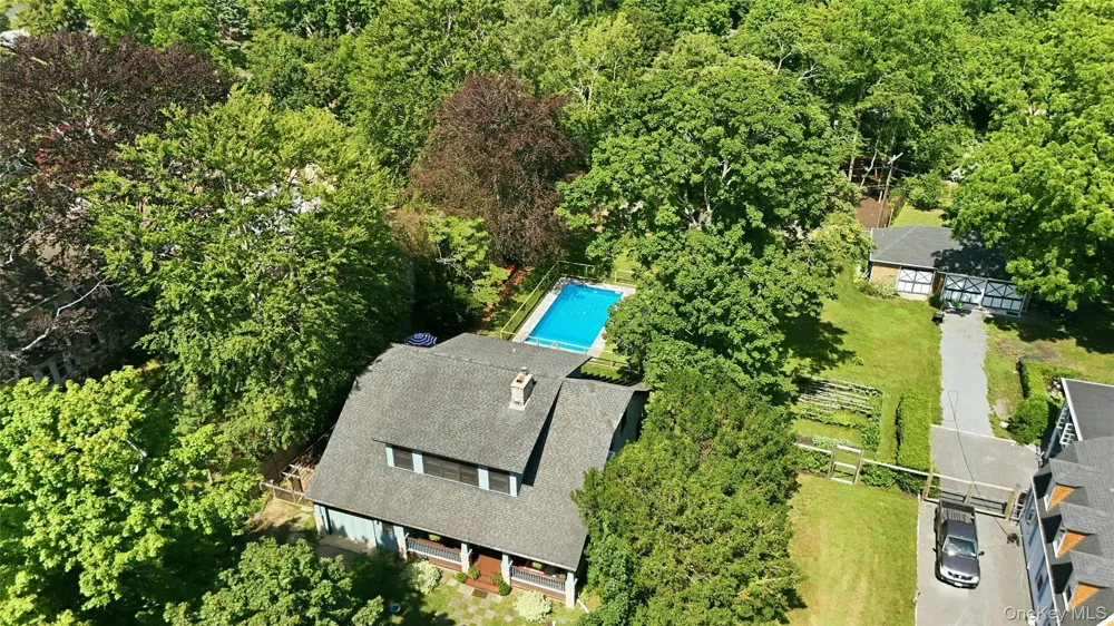 425 Maple Lane Southold, NY 11971