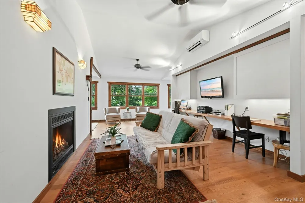425 Maple Lane Southold, NY 11971