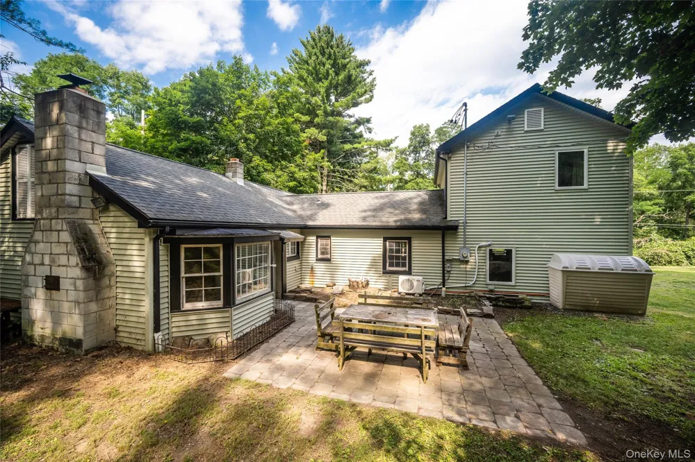 205 Marshall Road Salt Point, NY 12578