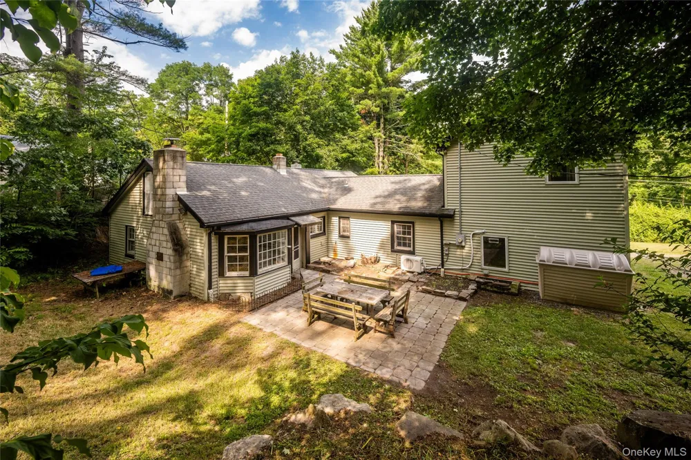 205 Marshall Road Salt Point, NY 12578