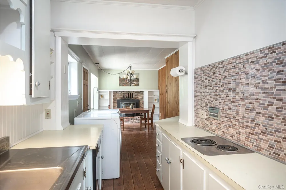 205 Marshall Road Salt Point, NY 12578