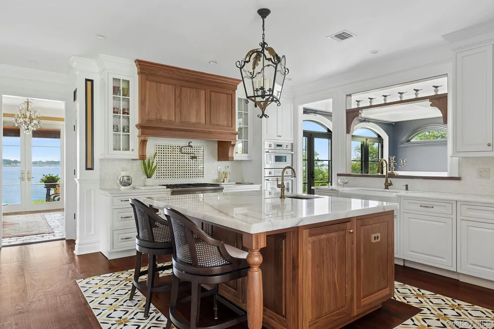 353 Centre Island Road Oyster Bay, NY 11771