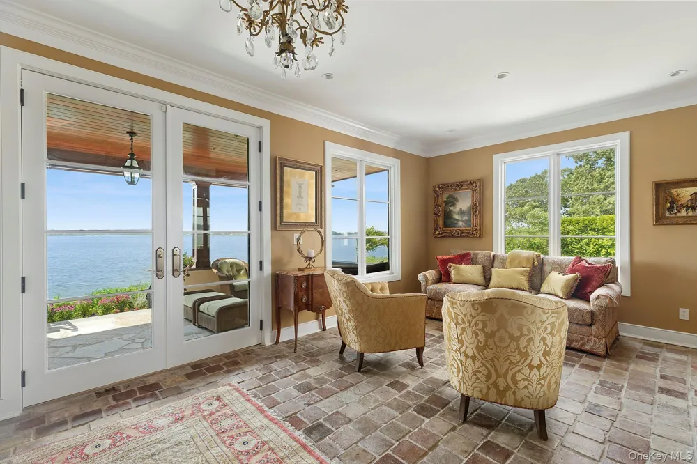 353 Centre Island Road Oyster Bay, NY 11771