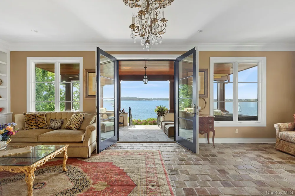 353 Centre Island Road Oyster Bay, NY 11771