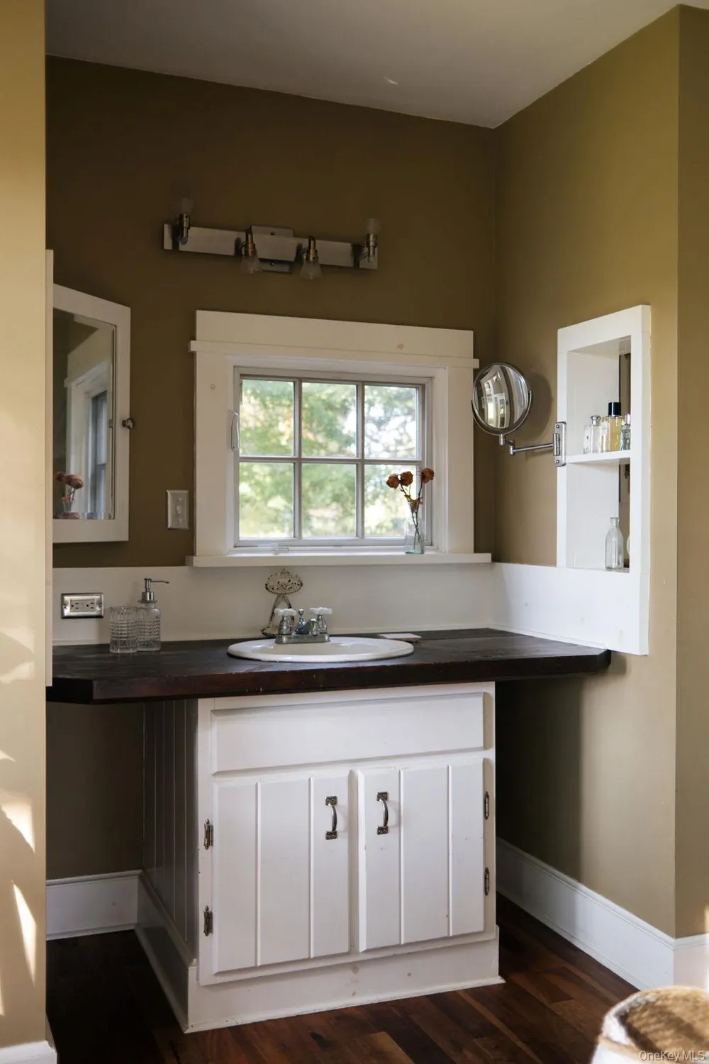 215 Moore Road Germantown, NY 12526