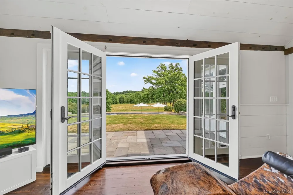 123 Collabar Road Montgomery, NY 12549