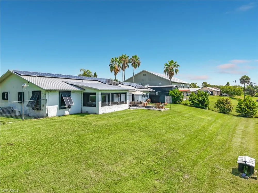 2795 River Road Moore Haven, FL 33471