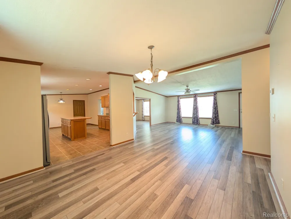 11766 Village Pines Court Green Oak Township, MI 48178