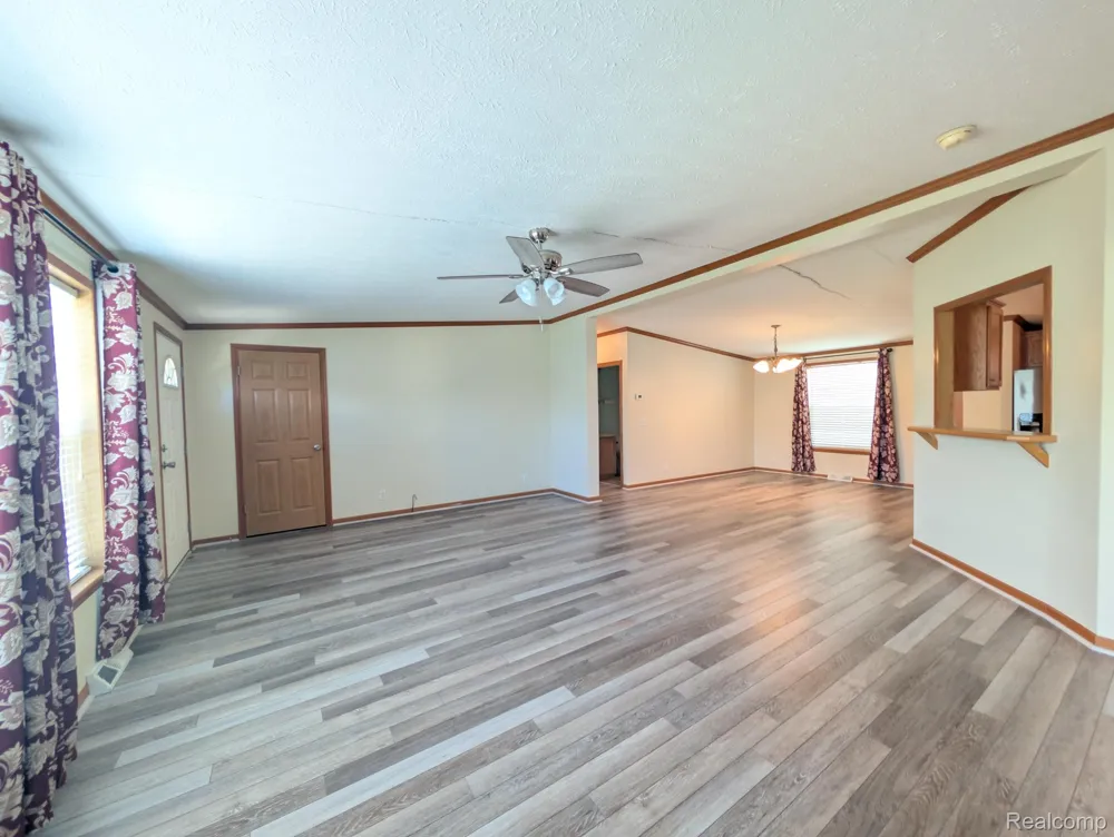 11766 Village Pines Court Green Oak Township, MI 48178