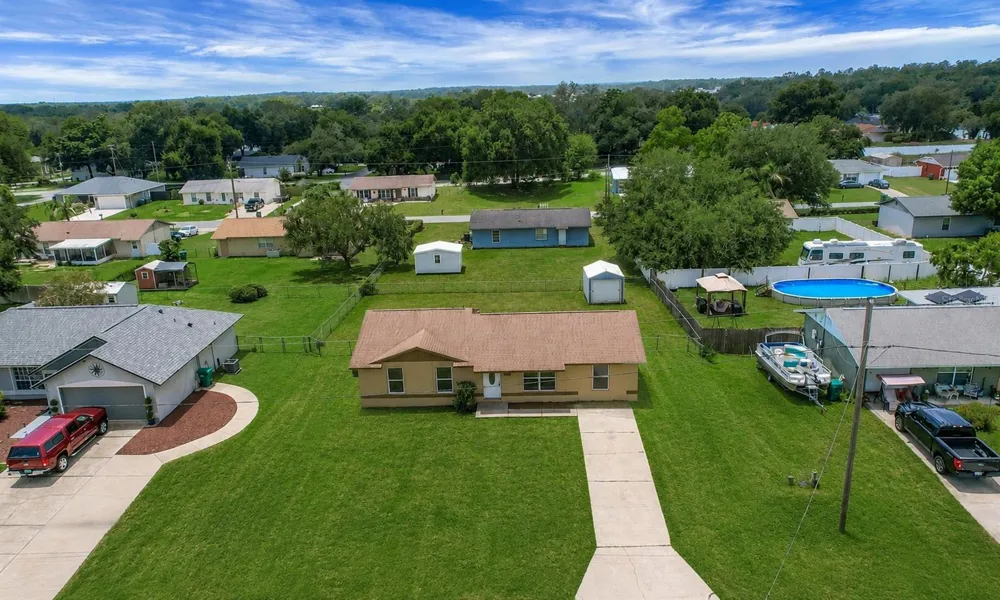 1229 PADGETT CIRCLE Lady Lake, FL 32159