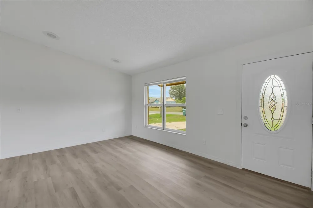 1229 PADGETT CIRCLE Lady Lake, FL 32159